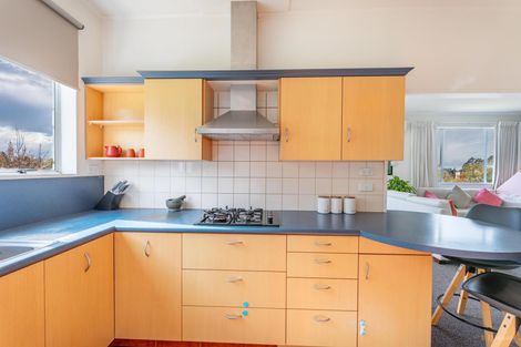 Photo of property in 60 Timaru Road, Waimate, 7924