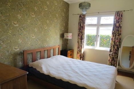 Photo of property in 8 Pukenui Street, Strandon, New Plymouth, 4312