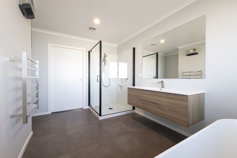 Photo of property in 14 Dingle Street, Lake Hawea, Wanaka, 9382