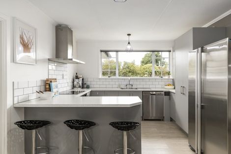 Photo of property in 2 Glenroy Crescent, Springlands, Blenheim, 7201