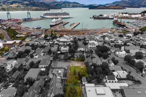 Photo of property in 18 Winchester Street, Lyttelton, 8082