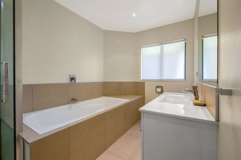 Photo of property in 10/22 Oriental Terrace, Oriental Bay, Wellington, 6011