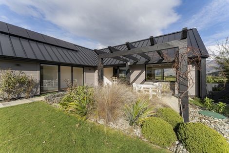 Photo of property in 77 Jacks Point Rise, Jacks Point, Queenstown, 9371