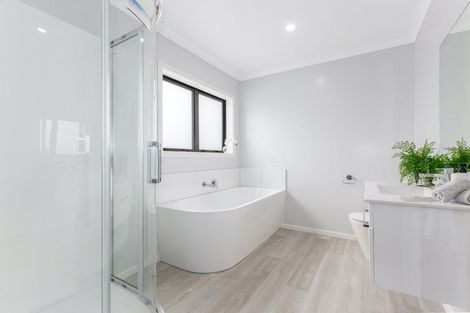 Photo of property in 128 Jamaica Drive, Grenada North, Wellington, 5028