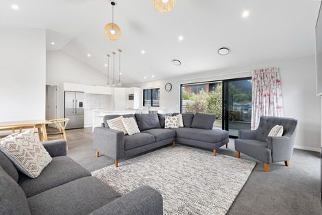 Photo of property in 14 Violet Way, Lower Shotover, Queenstown, 9304