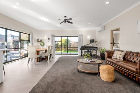 Photo of property in 51 Swayne Road, Cambridge, 3434