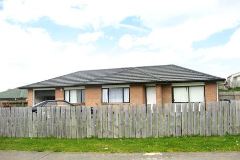 Photo of property in 76 Robert Skelton Place, Clendon Park, Auckland, 2103