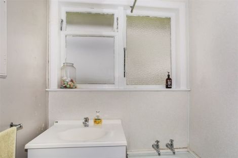 Photo of property in 4 Tainui Street, Meremere, Mercer, 2474