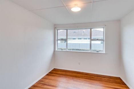 Photo of property in 30 Hislop Avenue, Onekawa, Napier, 4110