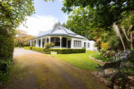 Photo of property in 6 Totara Road, Kumeroa, Woodville, 4997