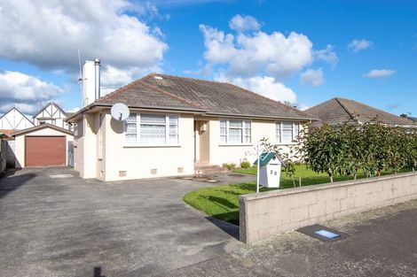Photo of property in 20 Milton Street, Roslyn, Palmerston North, 4414