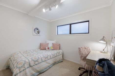 Photo of property in 12a Goods Road, Otumoetai, Tauranga, 3110