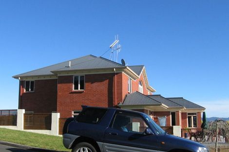 Photo of property in 1 Pampas Place, Western Heights, Hamilton, 3200