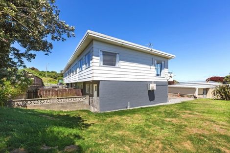 Photo of property in 10/22 Bay Drive, Titahi Bay, Porirua, 5022