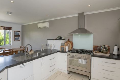 Photo of property in 13 Parkview Place, Riverdale, Gisborne, 4010