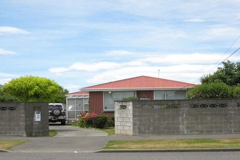 Photo of property in 100 Saint Johns Street, Woolston, Christchurch, 8062