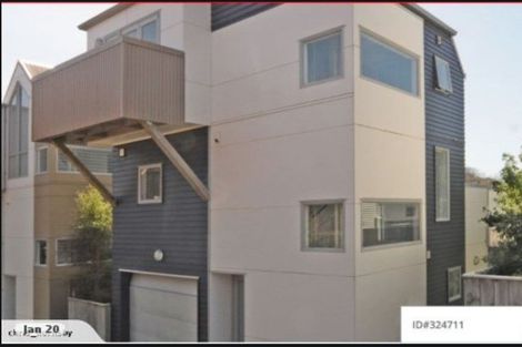 Photo of property in 3/12 Agra Crescent, Khandallah, Wellington, 6035
