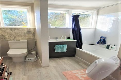 Photo of property in 25 Lord Street, Stokes Valley, Lower Hutt, 5019