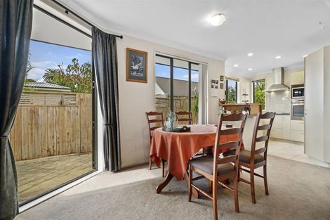 Photo of property in 529c Devonport Road, Tauranga South, Tauranga, 3112