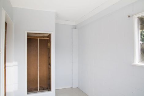 Photo of property in 1/31a Seaview Road, Glenfield, Auckland, 0629