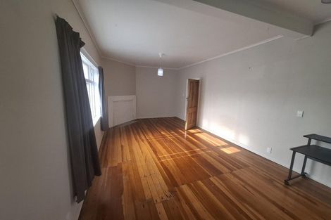 Photo of property in 221 Ohiro Road, Brooklyn, Wellington, 6021