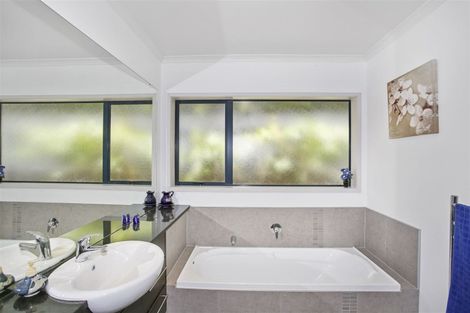 Photo of property in 23 Twomey Drive, Pukekohe, 2120