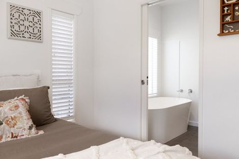 Photo of property in 18 Montia Close, Papamoa Beach, Papamoa, 3118