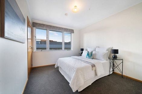 Photo of property in 34 Coniston Avenue, Te Atatu South, Auckland, 0610