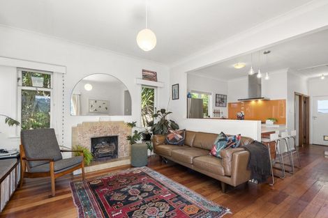 Photo of property in 27 Hudson Street, Island Bay, Wellington, 6023