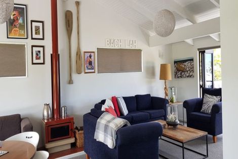 Photo of property in 14 Omutu Street, Oakura, Hikurangi, 0184