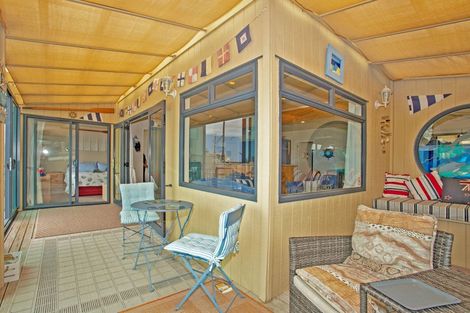 Photo of property in 231 Pukehina Parade, Pukehina, 3189