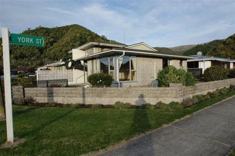 Photo of property in 20a Nelson Square, Picton, 7220