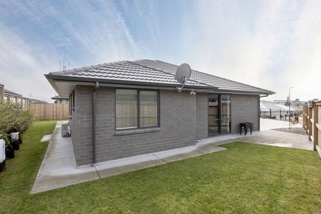 Photo of property in 5 Nottingham Road, Omokoroa, 3114