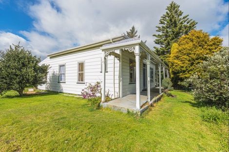 Photo of property in 8 Gonville Avenue, Gonville, Whanganui, 4501