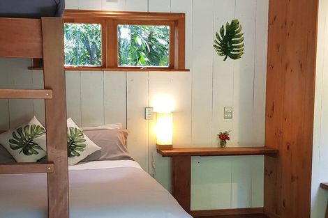 Photo of property in 425 Driving Creek Road, Coromandel, 3506