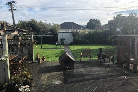 Photo of property in 14 Barton Grove, Naenae, Lower Hutt, 5011