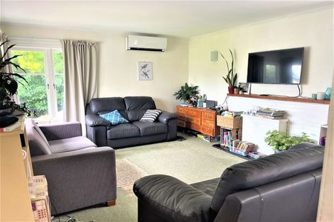 Photo of property in 27 Kervil Avenue, Te Atatu Peninsula, Auckland, 0610