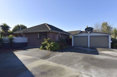 Photo of property in 2/82 Lincoln Road, Hillmorton, Christchurch, 8024