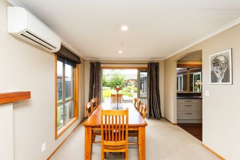 Photo of property in 44 Roberts Line, Kelvin Grove, Palmerston North, 4414