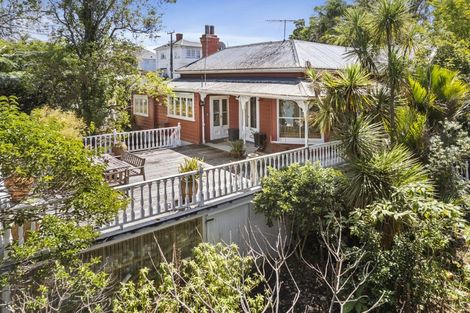 Photo of property in 25 Princes Street, Northcote Point, Auckland, 0627