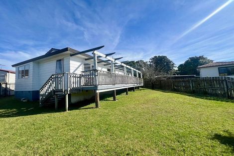 Photo of property in 40 Hassan Drive, Massey, Auckland, 0614