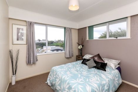 Photo of property in 181 Seaview Road, Westown, New Plymouth, 4310