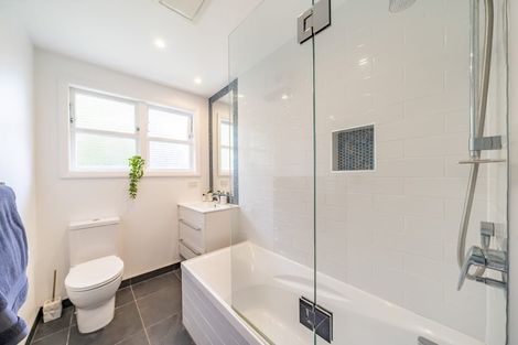 Photo of property in 5 Winchester Avenue, Pinehaven, Upper Hutt, 5019