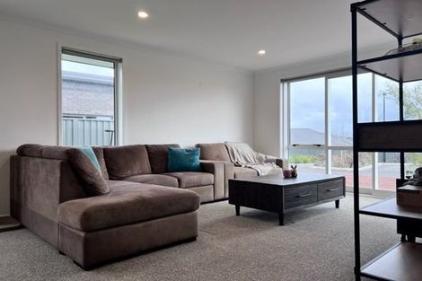 Photo of property in 18 Bridle Way, Omokoroa, 3114