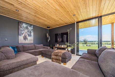 Photo of property in 389 Teschemakers Road, Teschemakers, Oamaru, 9492