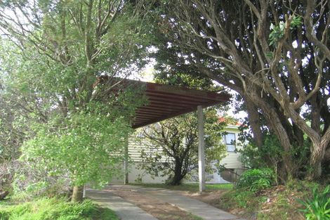 Photo of property in 12 Franklyn Road, Tawa, Wellington, 5028