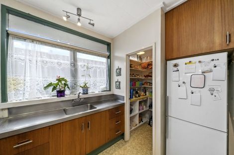 Photo of property in 41 Marlborough Street, Levin, 5510