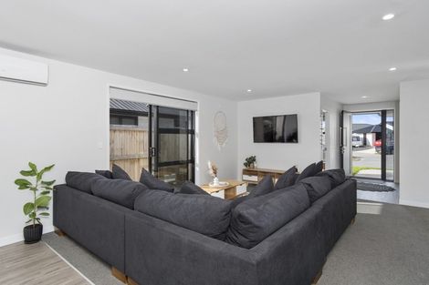 Photo of property in 55 Taioma Close, Papamoa, 3118