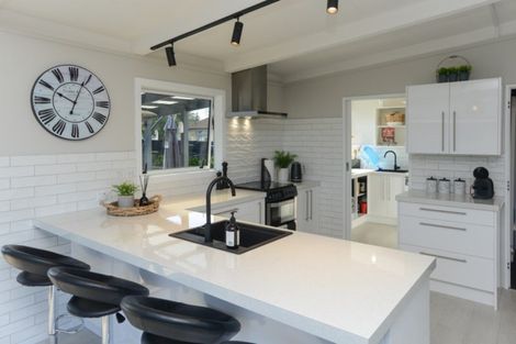 Photo of property in 8 Bristol Street, Tamatea, Napier, 4112