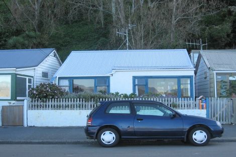 Photo of property in 173 Marine Parade, Seatoun, Wellington, 6022